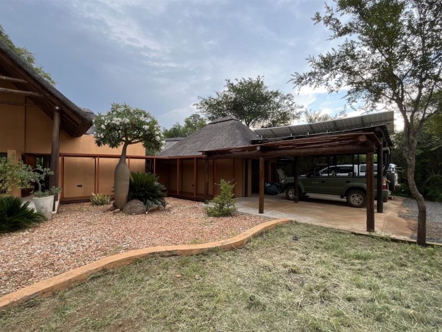 4 Bedroom Property for Sale in Khaya Ndlovu Game Reserve Limpopo