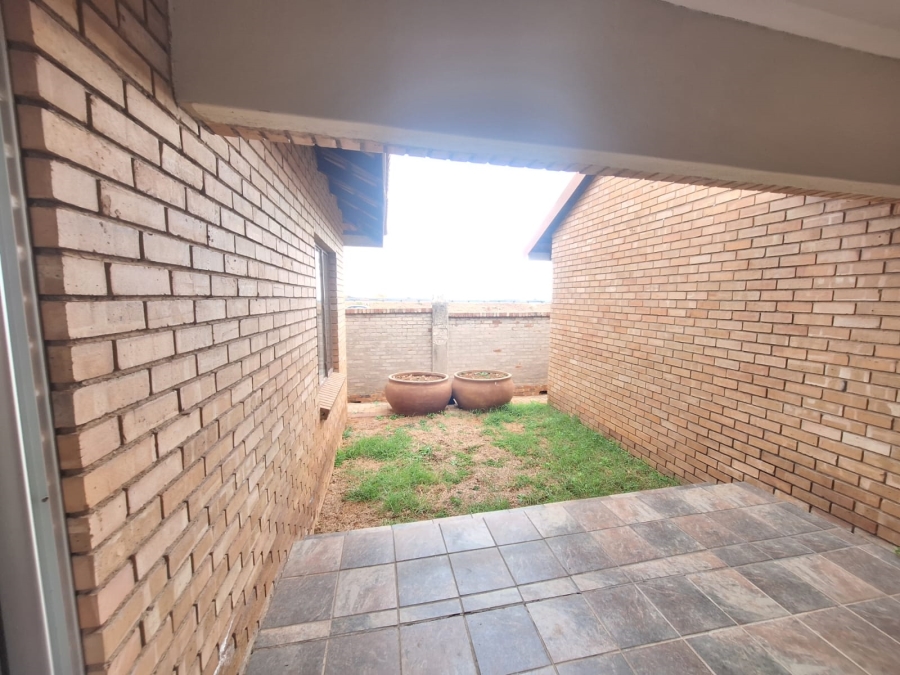 2 Bedroom Property for Sale in Bendor Limpopo