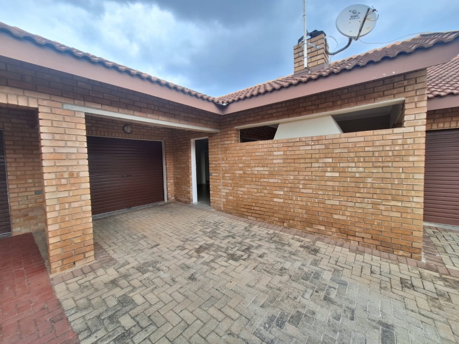 2 Bedroom Property for Sale in Bendor Limpopo