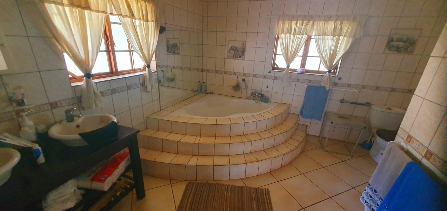 2 Bedroom Property for Sale in Tolwe Limpopo