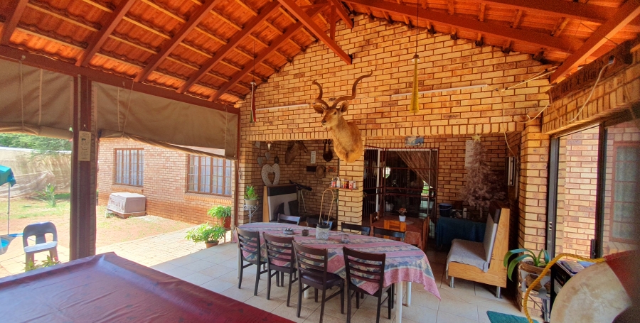 2 Bedroom Property for Sale in Tolwe Limpopo