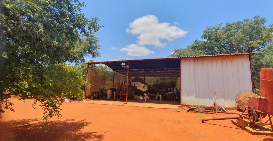2 Bedroom Property for Sale in Tolwe Limpopo