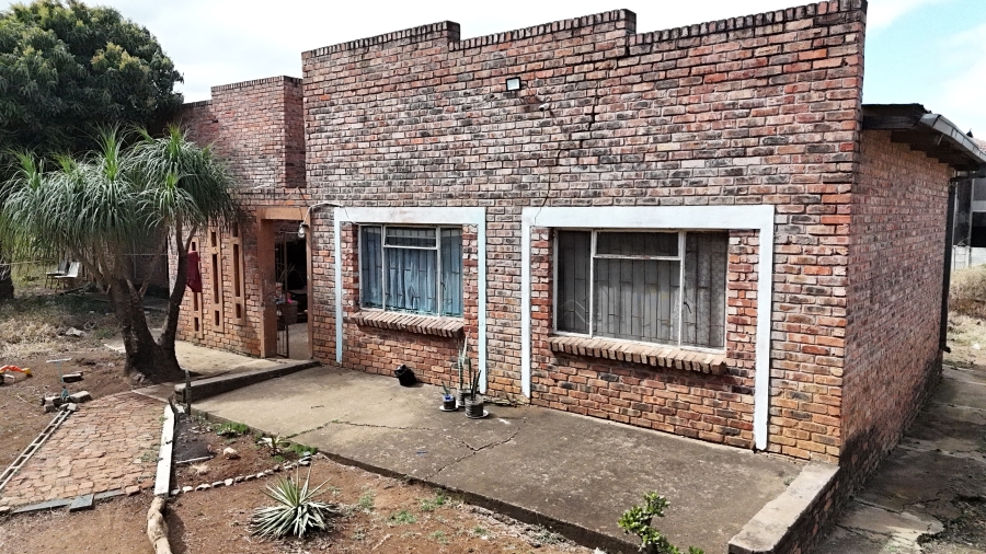 6 Bedroom Property for Sale in Louis Trichardt Limpopo
