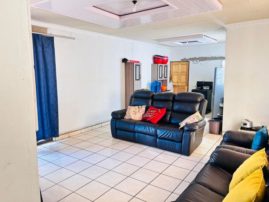 4 Bedroom Property for Sale in Tshikota Limpopo
