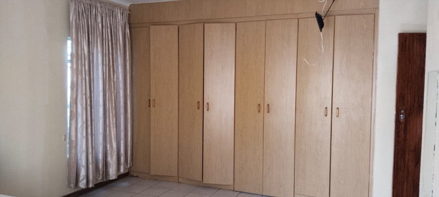 3 Bedroom Property for Sale in Fauna Park Limpopo