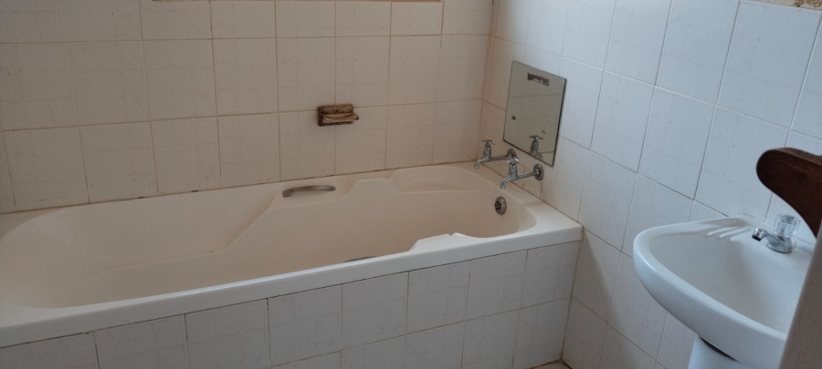 3 Bedroom Property for Sale in Fauna Park Limpopo