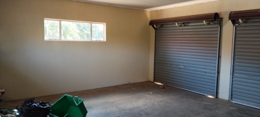 3 Bedroom Property for Sale in Fauna Park Limpopo