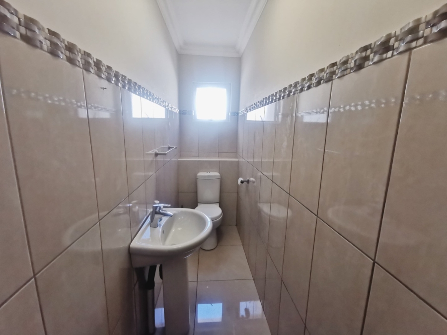5 Bedroom Property for Sale in Bendor Limpopo