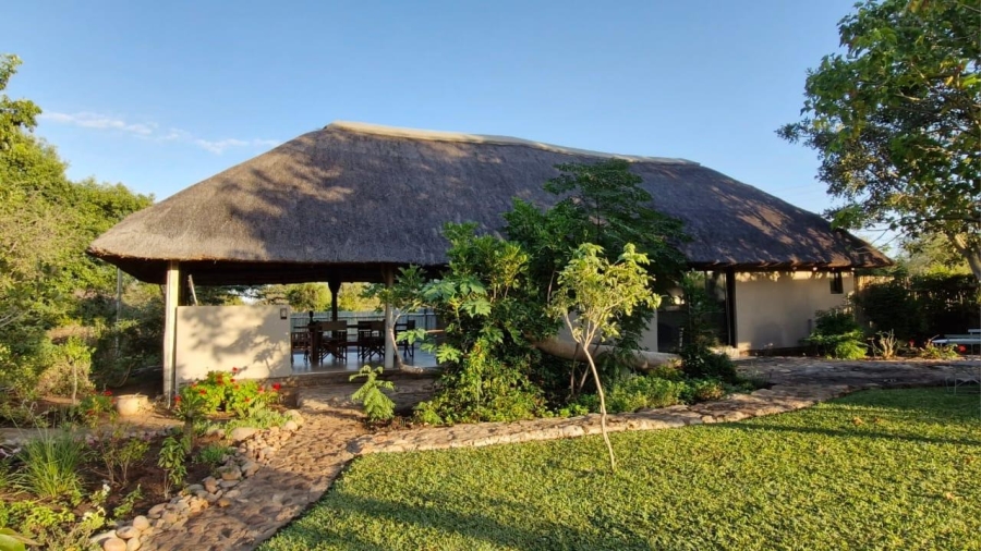 5 Bedroom Property for Sale in Grietjie Private Nature Reserve Limpopo