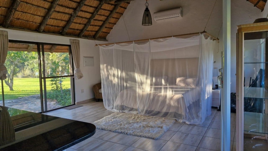 5 Bedroom Property for Sale in Grietjie Private Nature Reserve Limpopo