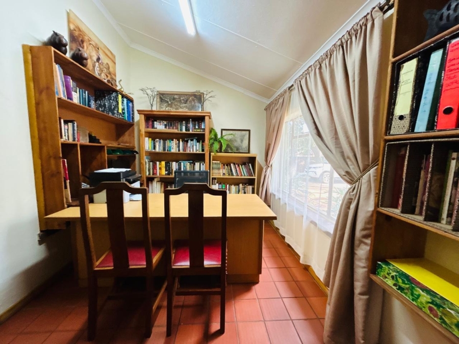 6 Bedroom Property for Sale in Impala Park Limpopo