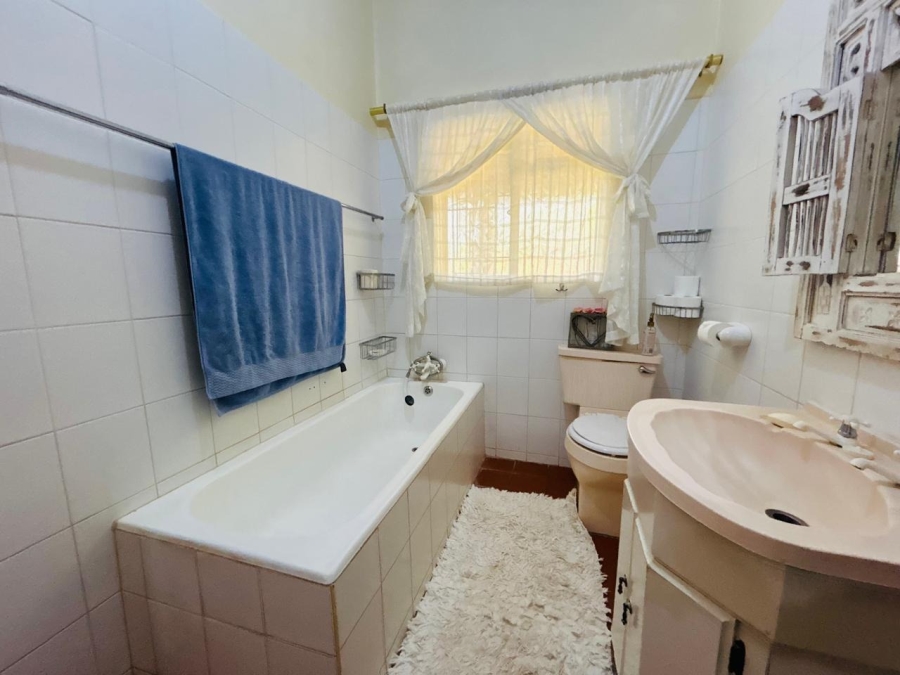 6 Bedroom Property for Sale in Impala Park Limpopo