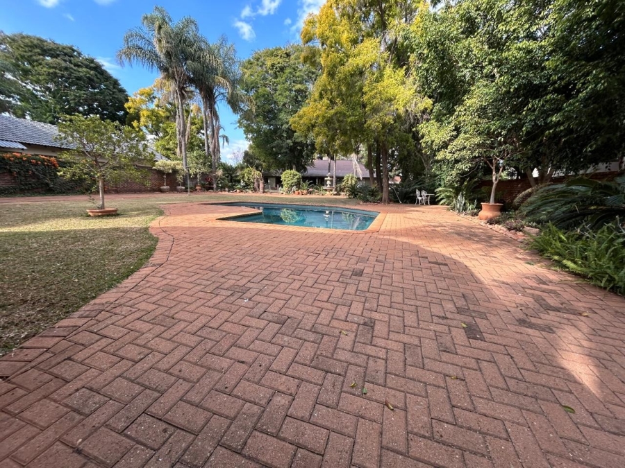6 Bedroom Property for Sale in Impala Park Limpopo