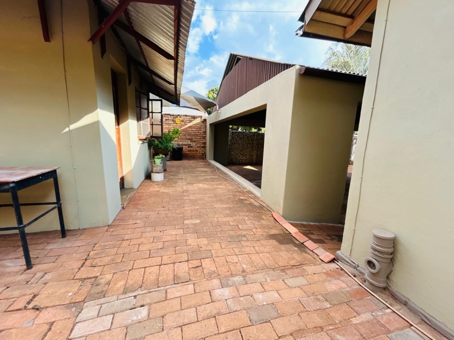 6 Bedroom Property for Sale in Impala Park Limpopo