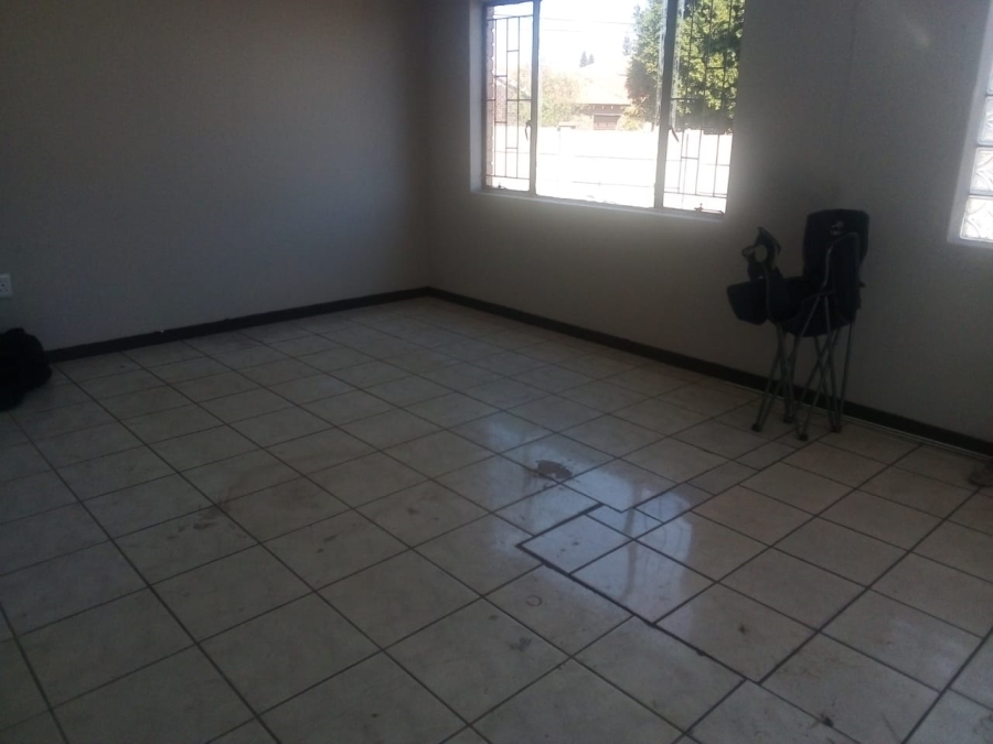 4 Bedroom Property for Sale in Flora Park Limpopo