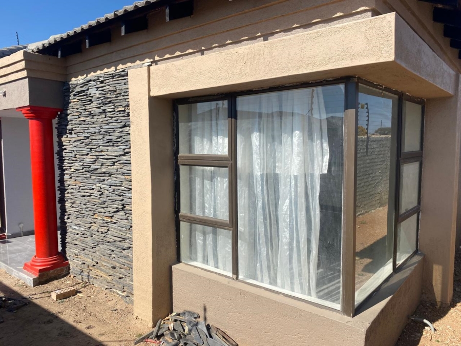 3 Bedroom Property for Sale in Mahlasedi Park Limpopo