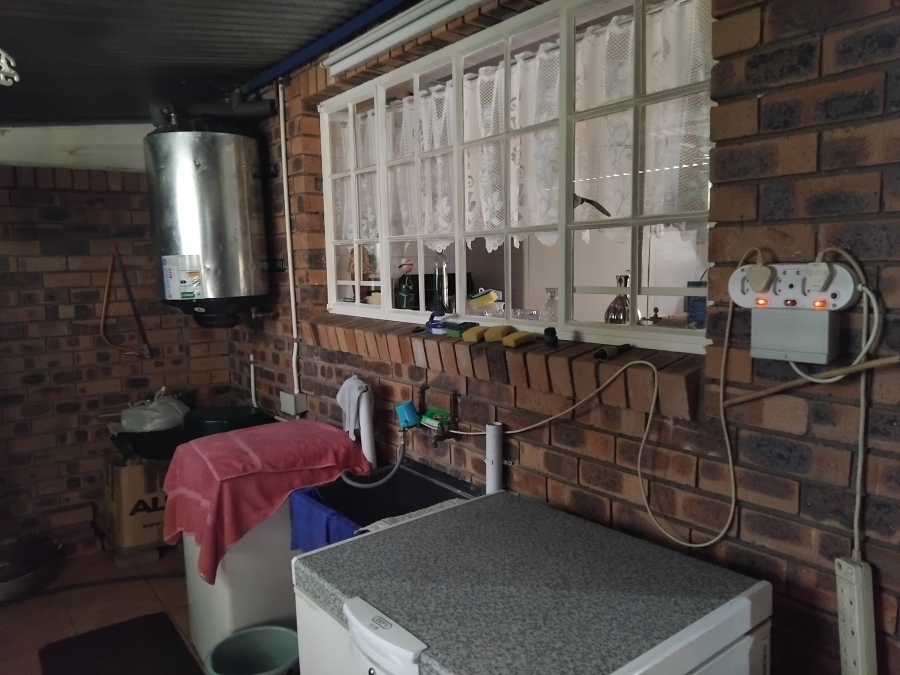 2 Bedroom Property for Sale in Flora Park Limpopo