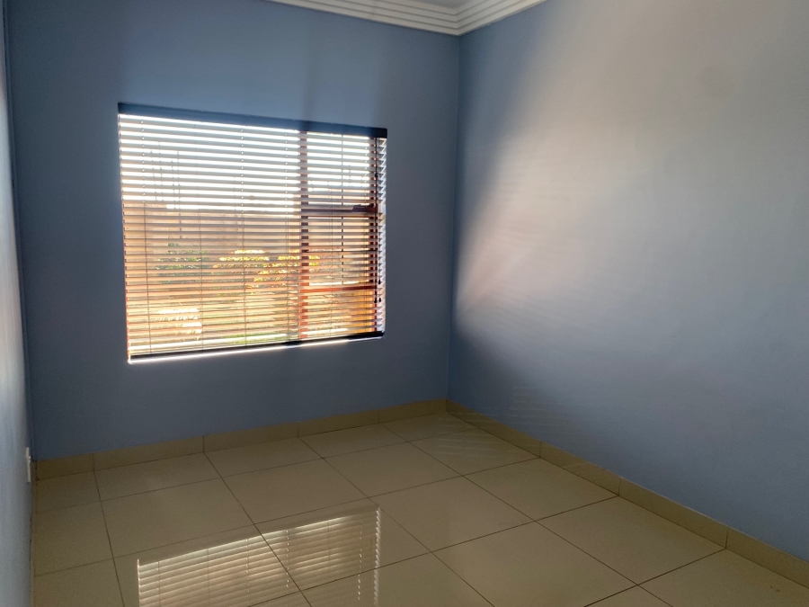 To Let 3 Bedroom Property for Rent in Thornhill Limpopo