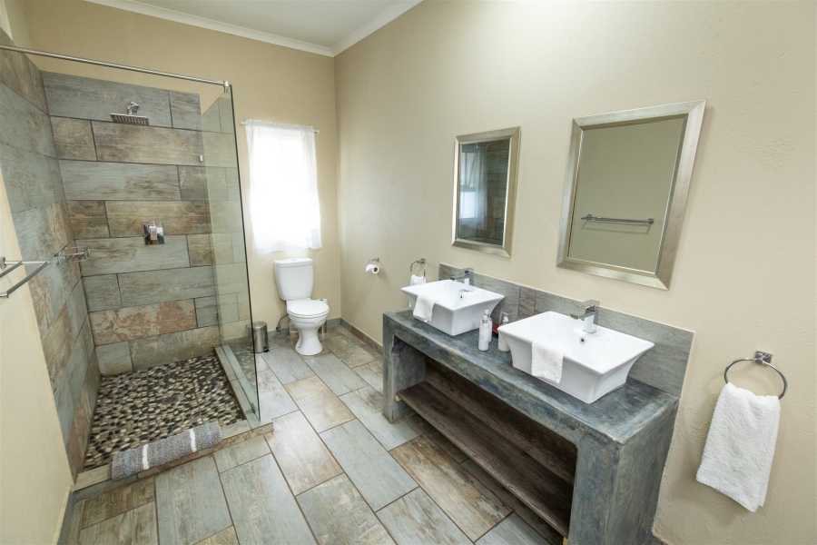 Commercial Property for Sale in Hoedspruit Wildlife Estate Limpopo