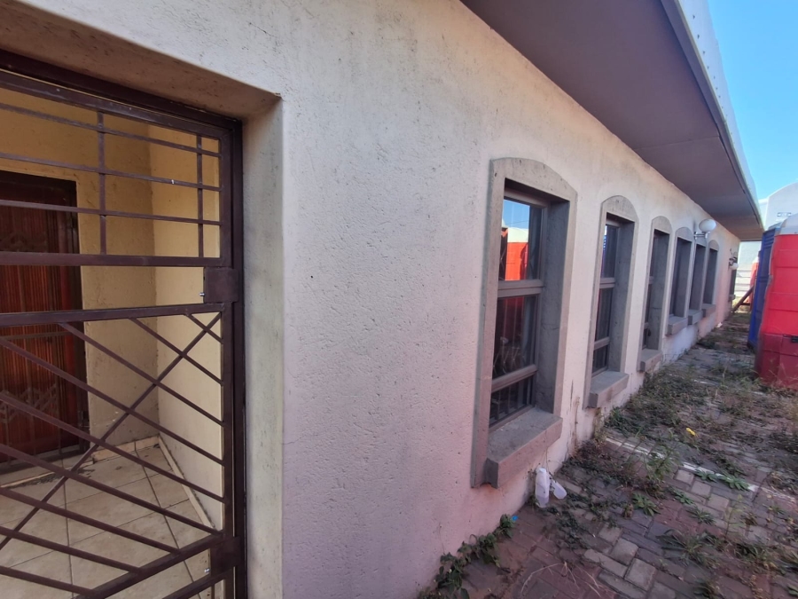 0 Bedroom Property for Sale in Magna Via Industrial Limpopo