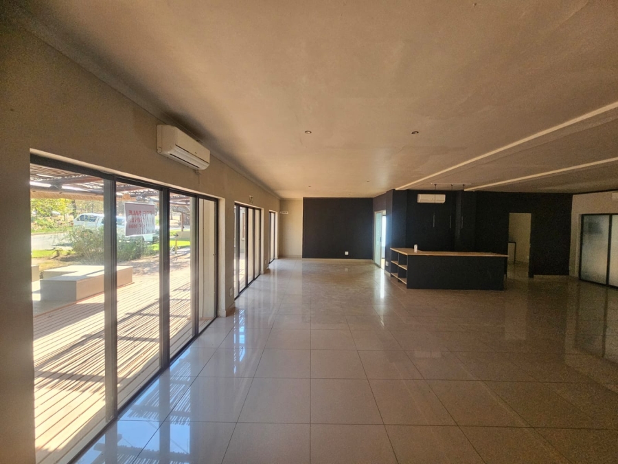 To Let commercial Property for Rent in Hoedspruit Limpopo