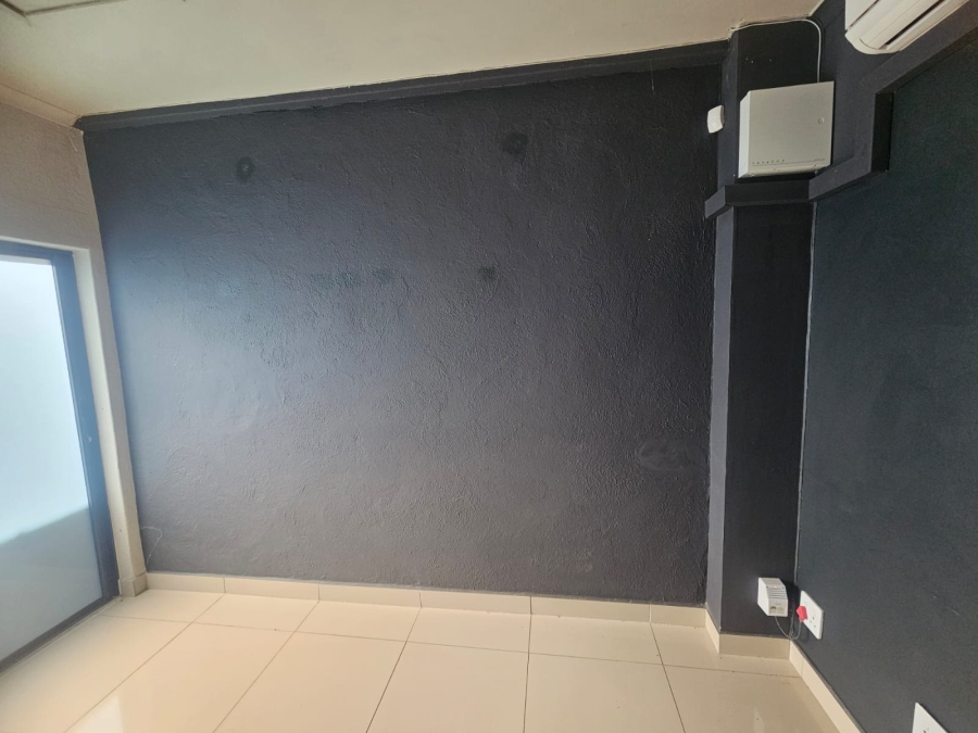 To Let commercial Property for Rent in Hoedspruit Limpopo