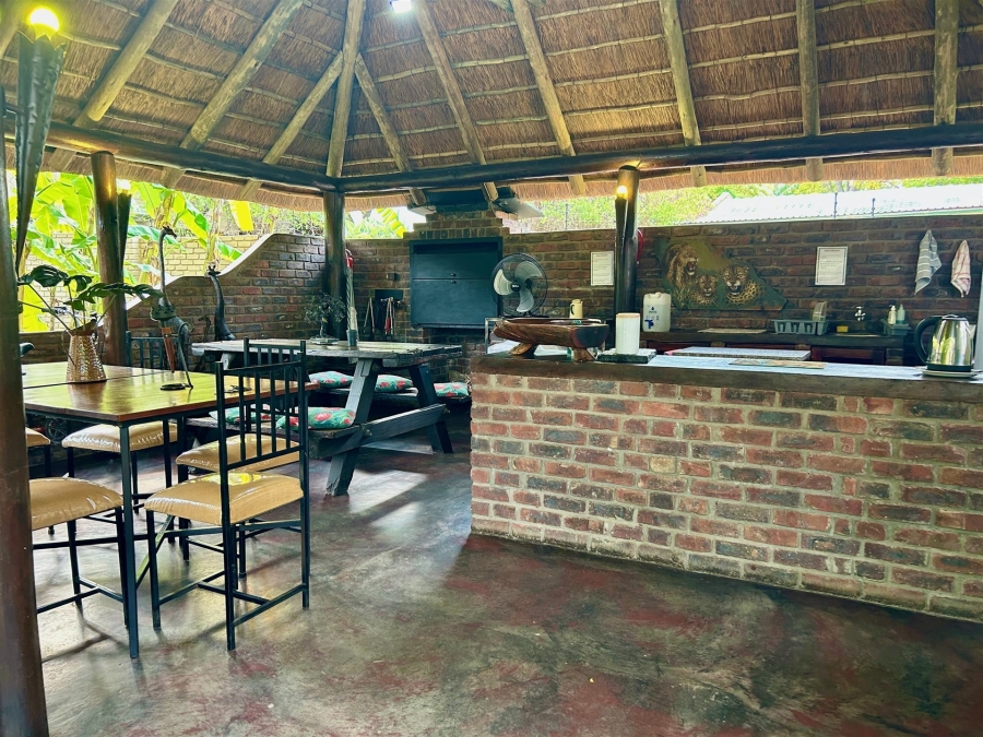 7 Bedroom Property for Sale in Hoedspruit Limpopo