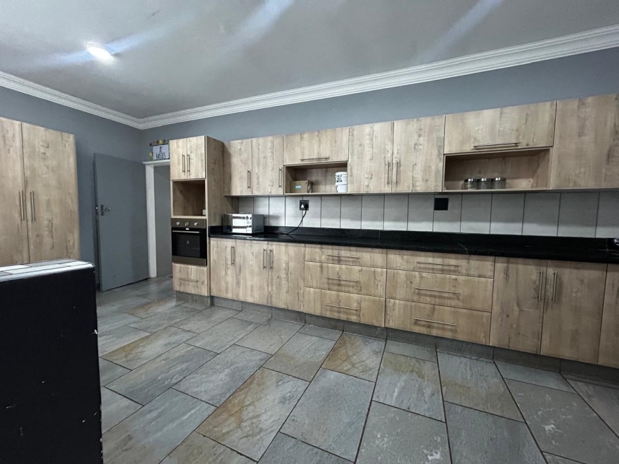 5 Bedroom Property for Sale in Mokopane Central Limpopo