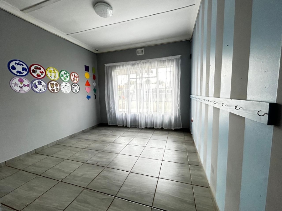 5 Bedroom Property for Sale in Mokopane Central Limpopo