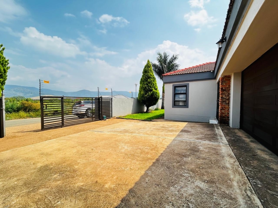 3 Bedroom Property for Sale in Chroompark Limpopo