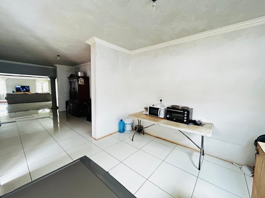3 Bedroom Property for Sale in Chroompark Limpopo