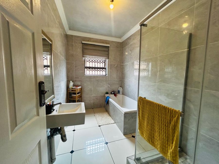 3 Bedroom Property for Sale in Chroompark Limpopo
