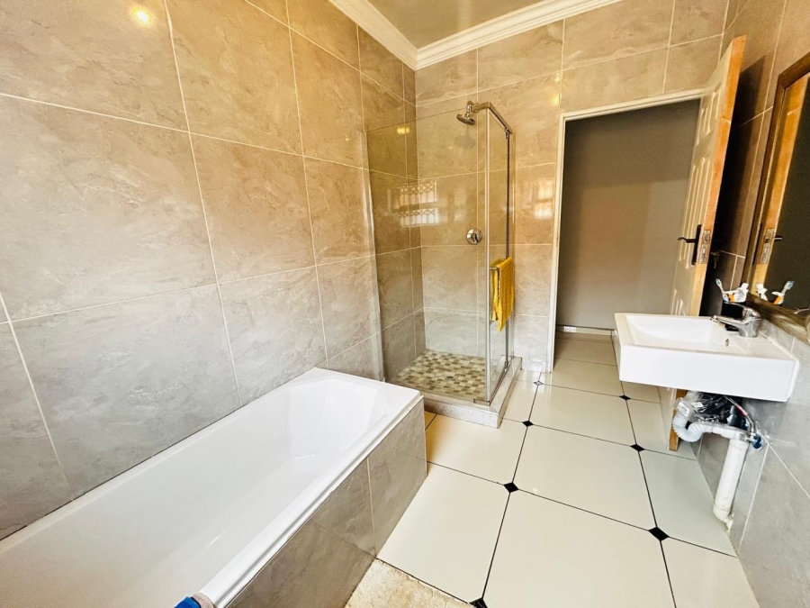 3 Bedroom Property for Sale in Chroompark Limpopo
