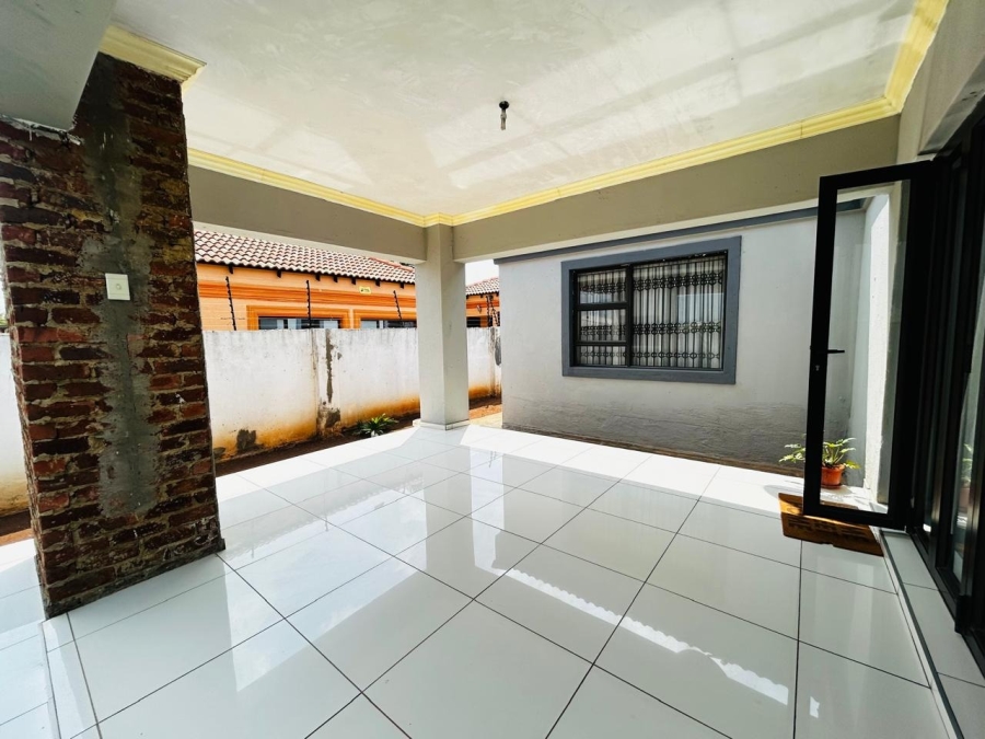 3 Bedroom Property for Sale in Chroompark Limpopo