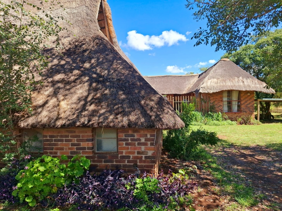 13 Bedroom Property for Sale in Myngenoegen A H Limpopo
