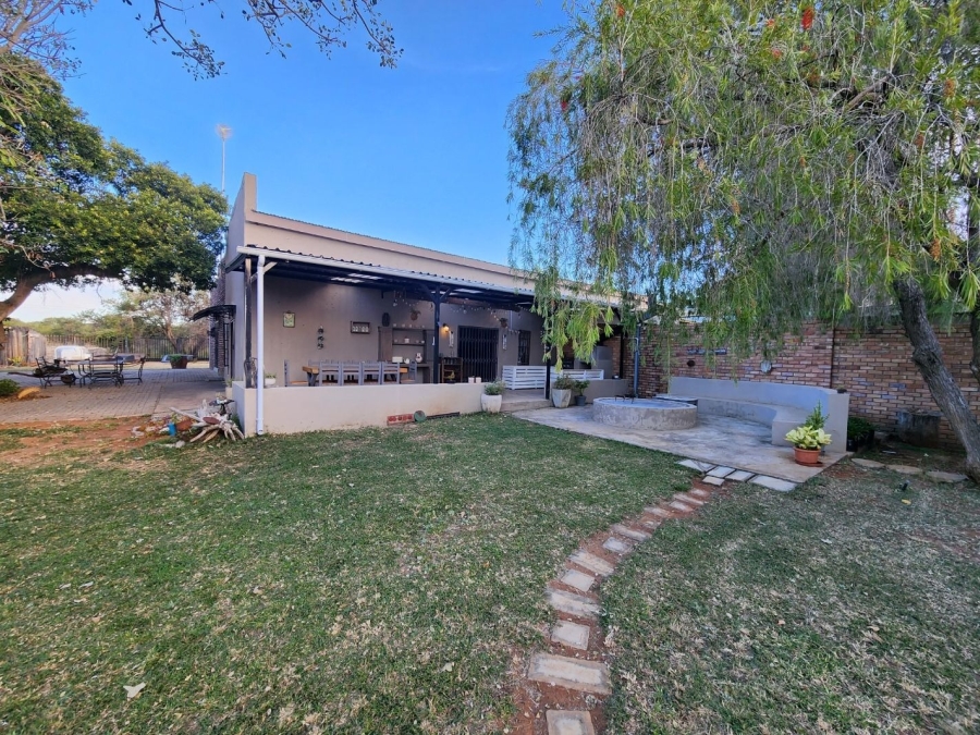 6 Bedroom Property for Sale in Myngenoegen A H Limpopo