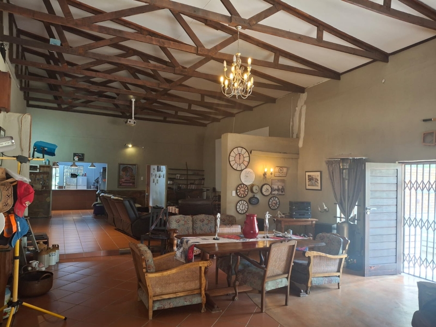 6 Bedroom Property for Sale in Myngenoegen A H Limpopo