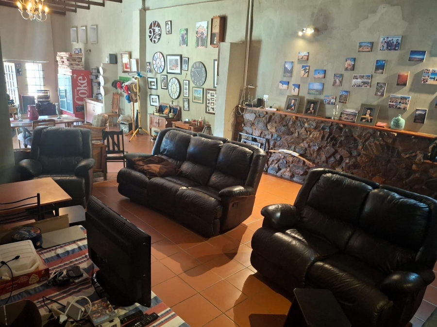 6 Bedroom Property for Sale in Myngenoegen A H Limpopo