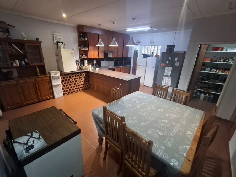 6 Bedroom Property for Sale in Myngenoegen A H Limpopo