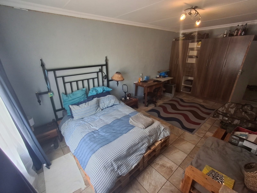 6 Bedroom Property for Sale in Myngenoegen A H Limpopo