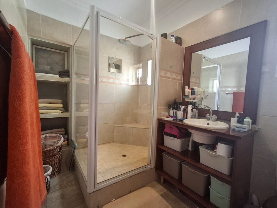 6 Bedroom Property for Sale in Myngenoegen A H Limpopo