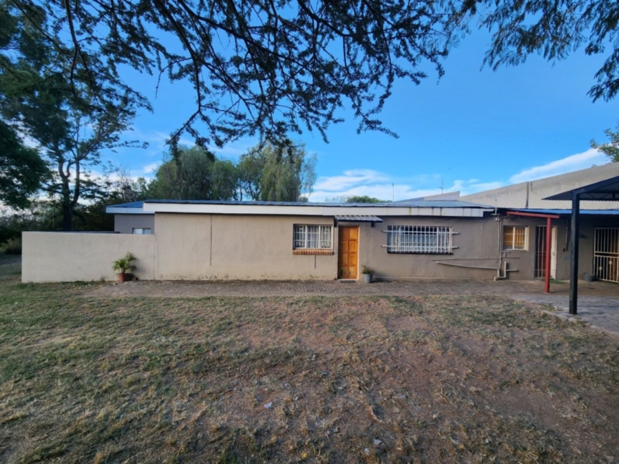 6 Bedroom Property for Sale in Myngenoegen A H Limpopo