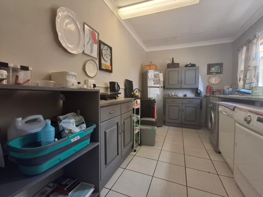 6 Bedroom Property for Sale in Myngenoegen A H Limpopo