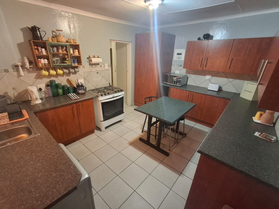 6 Bedroom Property for Sale in Myngenoegen A H Limpopo