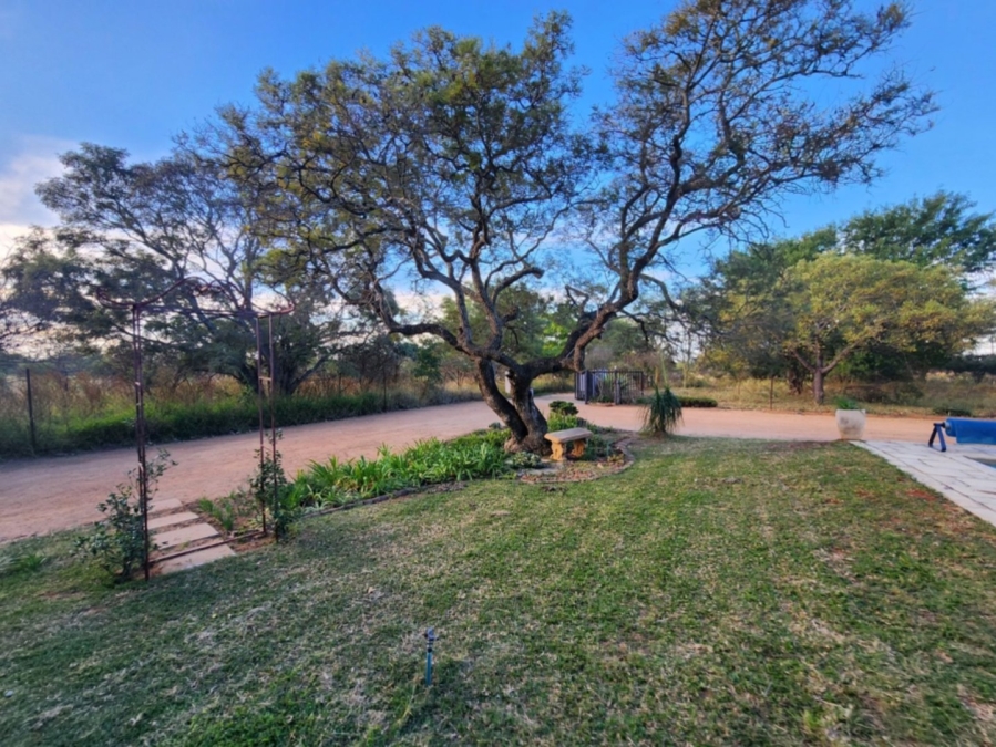6 Bedroom Property for Sale in Myngenoegen A H Limpopo