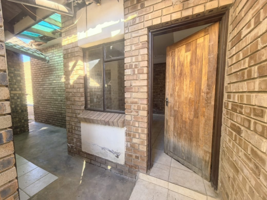 5 Bedroom Property for Sale in Mankweng Limpopo