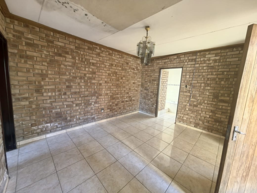 5 Bedroom Property for Sale in Mankweng Limpopo