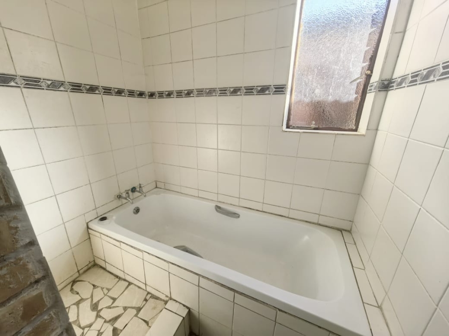 5 Bedroom Property for Sale in Mankweng Limpopo