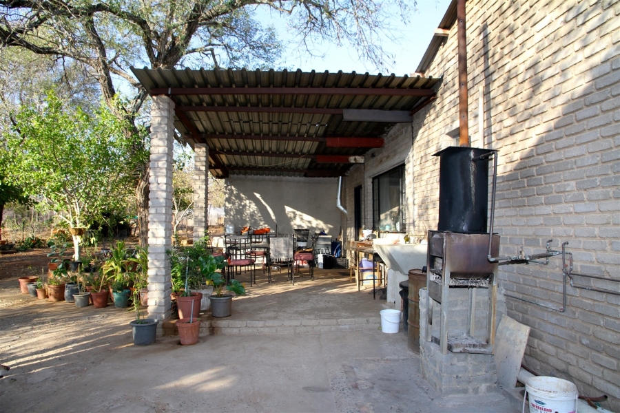 5 Bedroom Property for Sale in Liverpool Limpopo