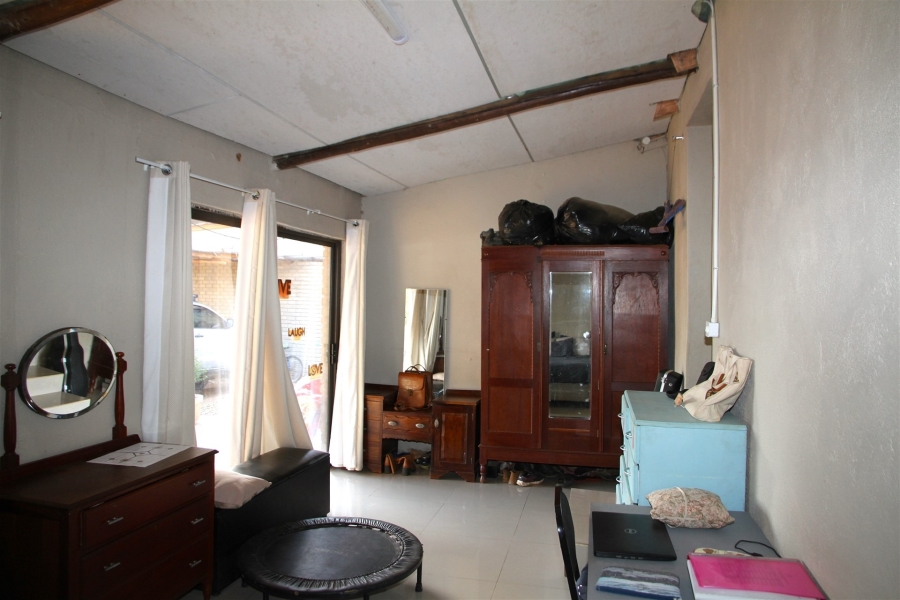 5 Bedroom Property for Sale in Liverpool Limpopo